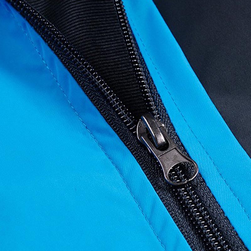 Mikuláš – Softshellová bunda na turistiku s odnímatelnou kapucí