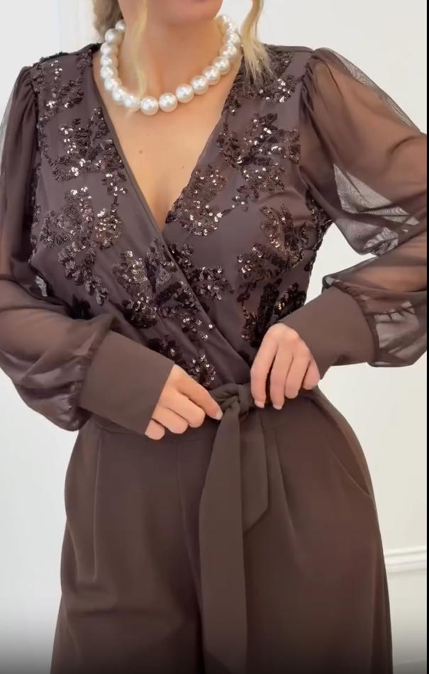 Tereza | Elegantní overal s jemnými detaily a splývavým střihem