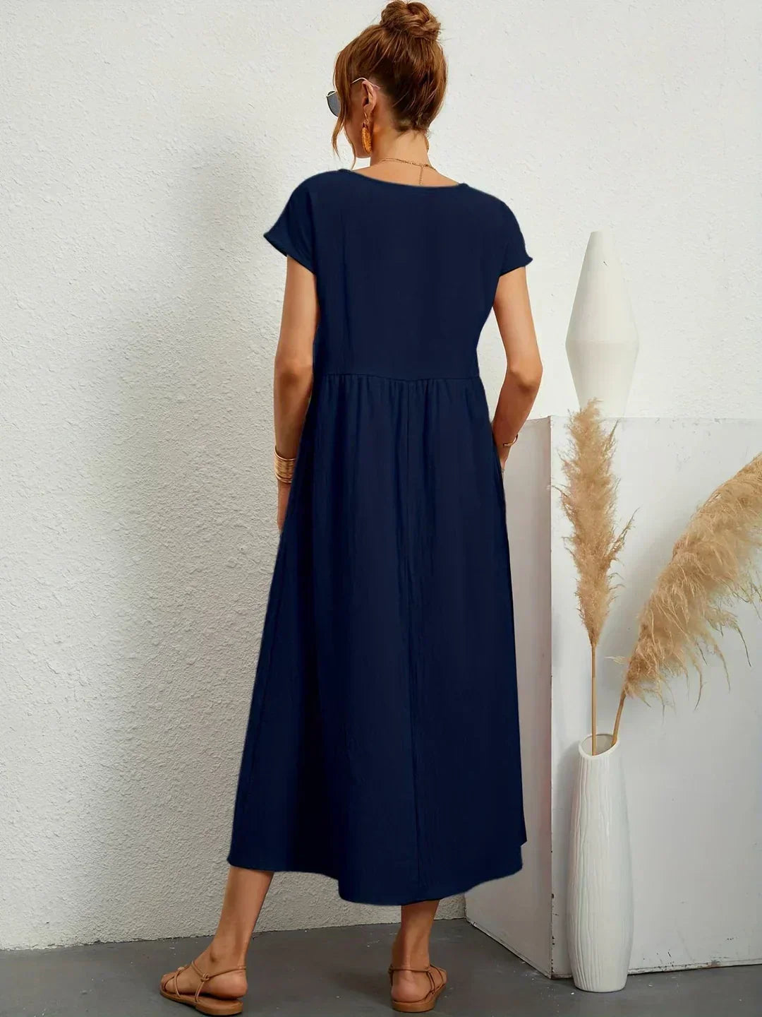 Heike | Splývavé midi šaty nadčasové elegance
