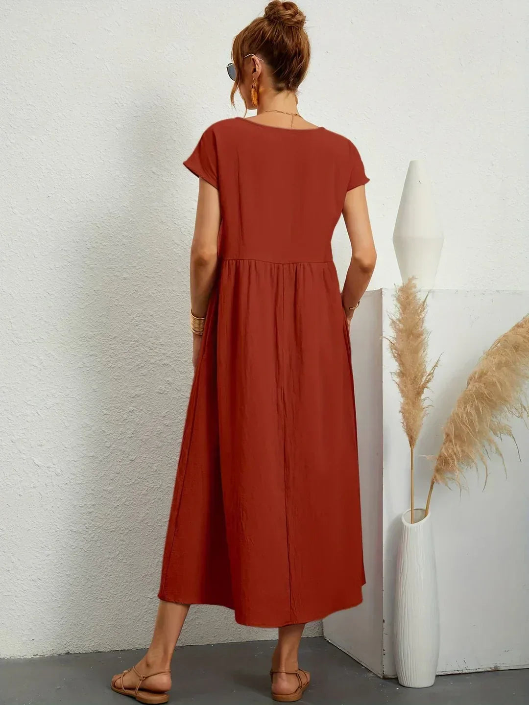 Heike | Splývavé midi šaty nadčasové elegance